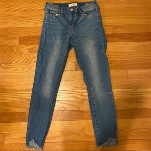 PacSun Light Wash Ankle Jegging Frayed Ankles